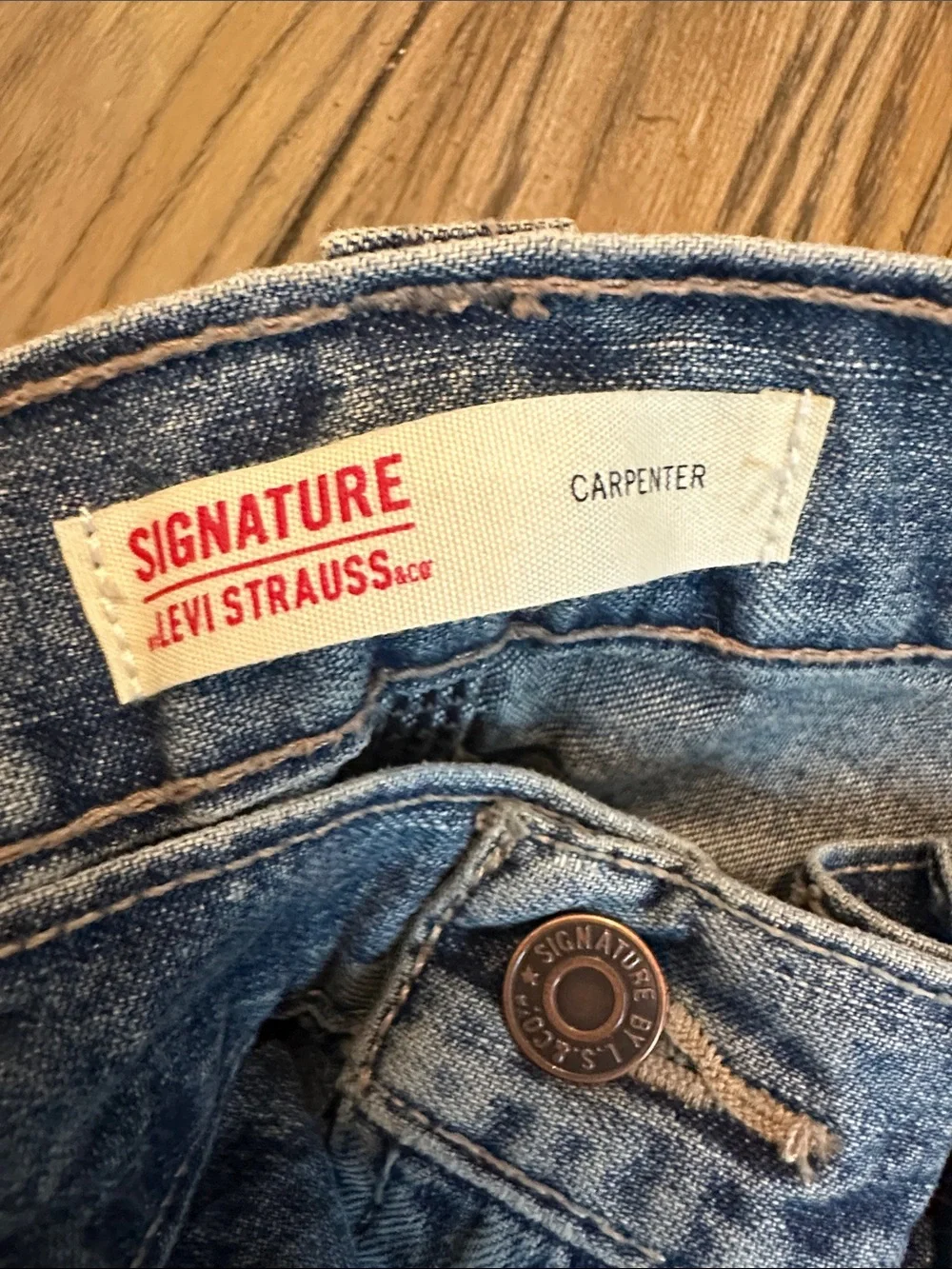 Signature by Levi Strauss Men's Carpenter Jeans Loose Fit Medium Wash W40 L32